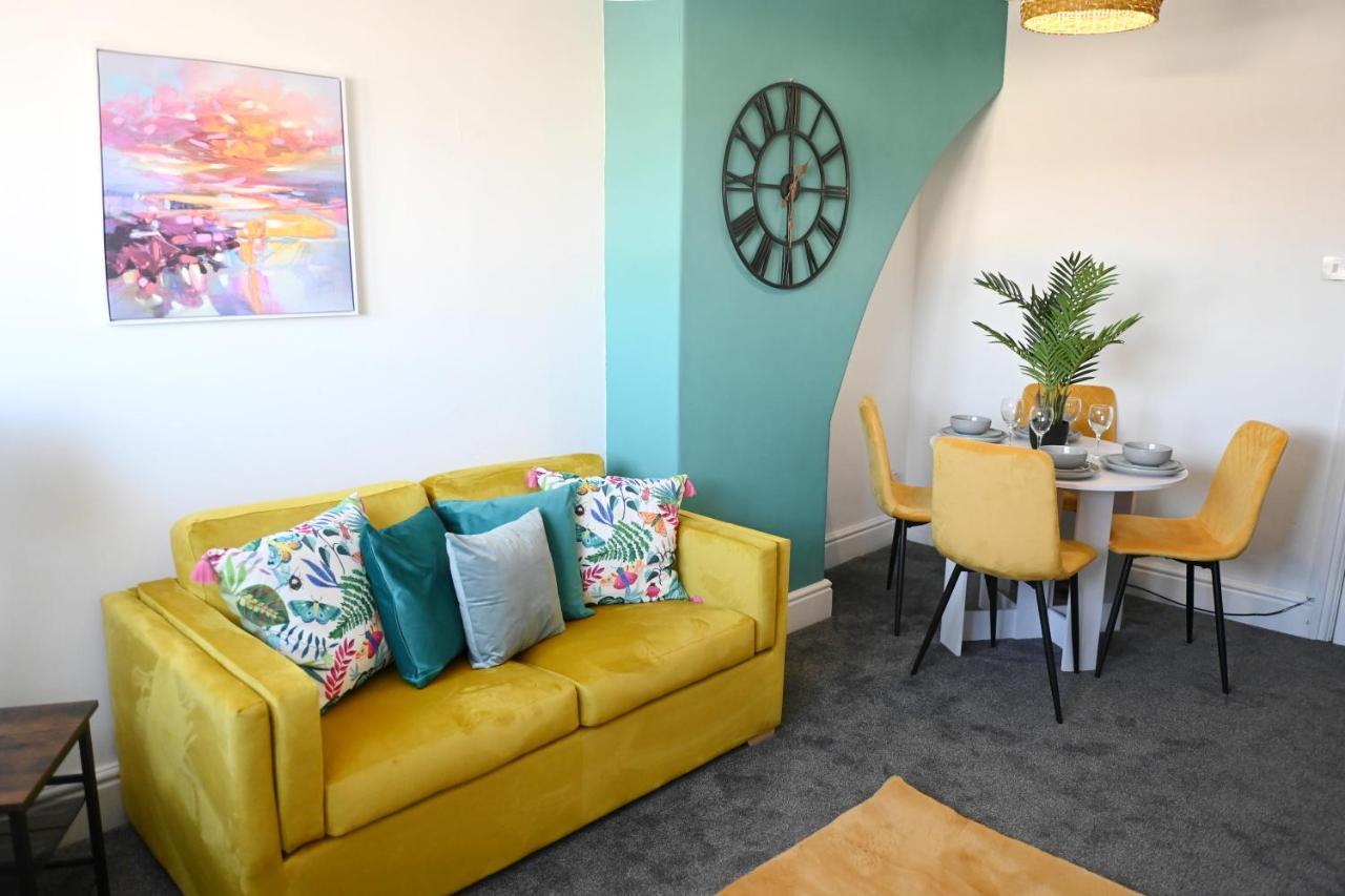 Charles Alexander Short Stay - Botanical House Cleveleys Dış mekan fotoğraf